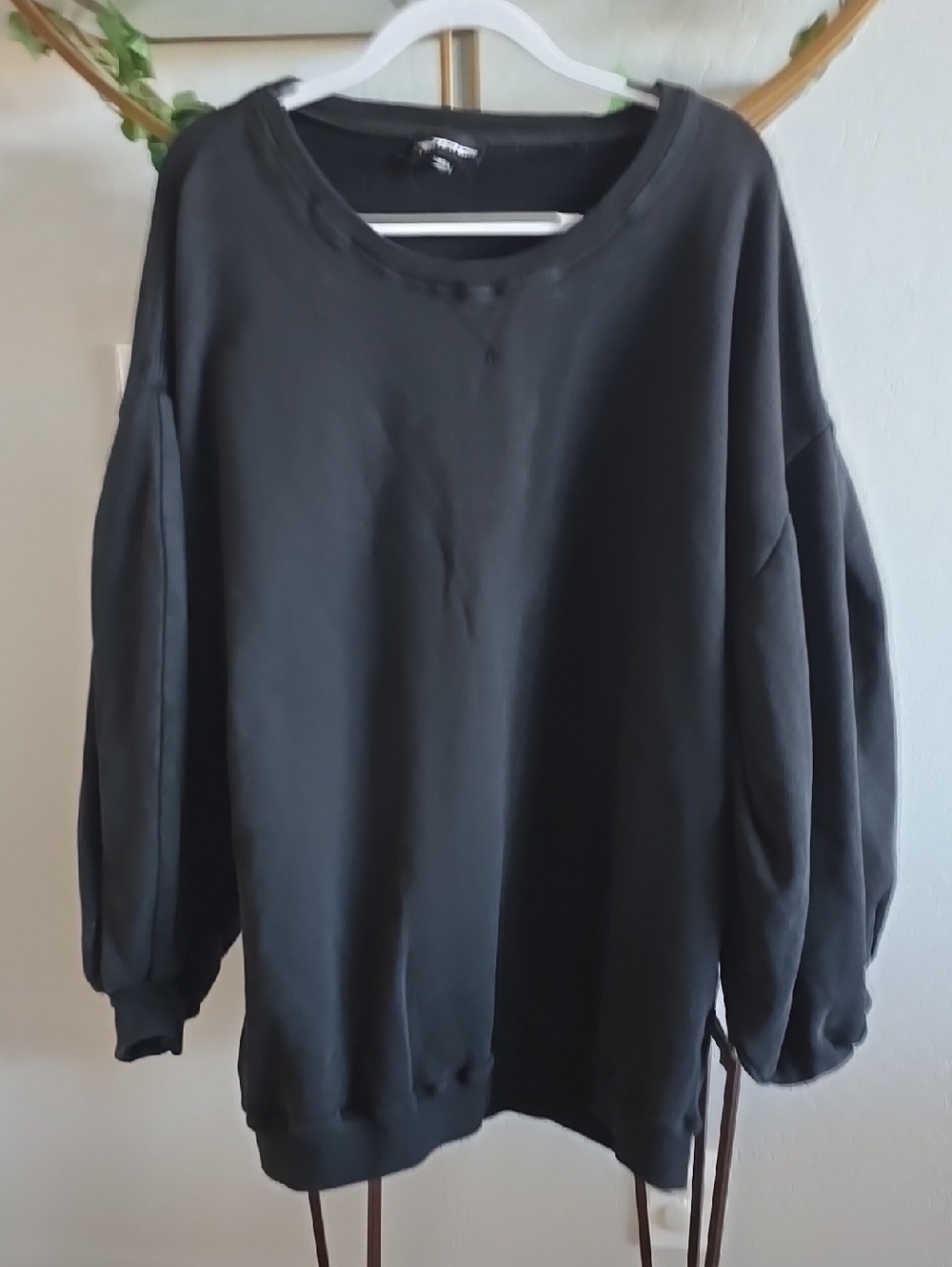 Black Oversized Sweatshirt Hoodie - Unbranded
